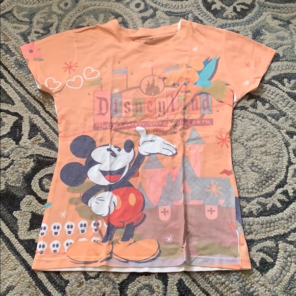 Adorable Disneyland Park cartoon shirt NWOT - Picture 1 of 3